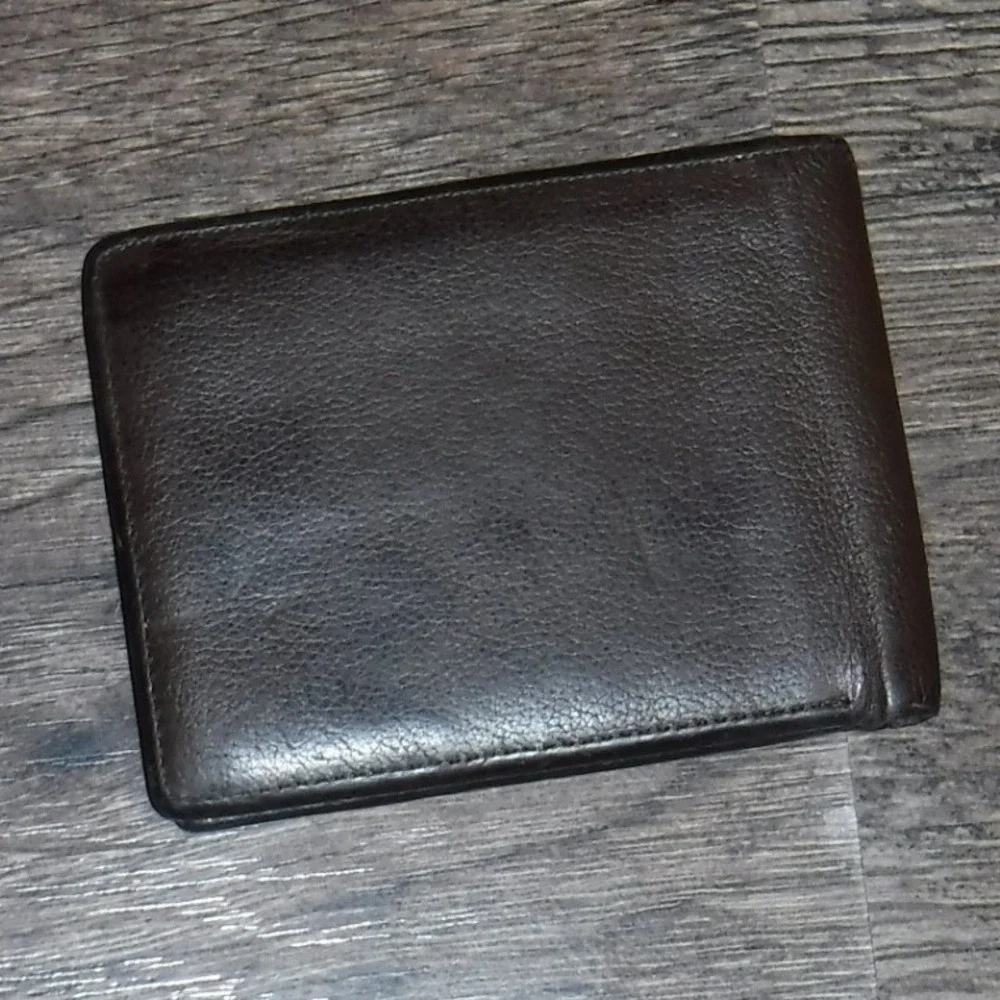 Tumi Brown Leather Bi-Fold Wallet‎ Minimalist Luxury Travel Men's